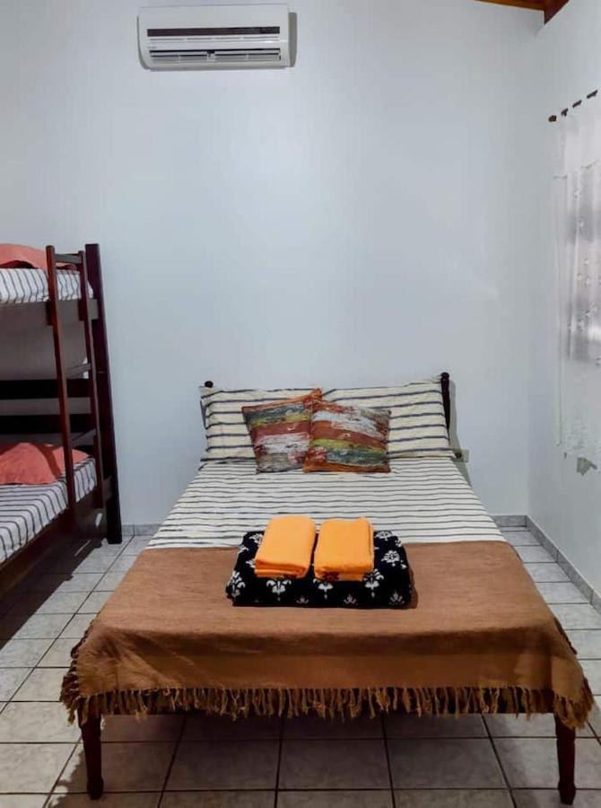 Pe Na Areia: Beachfront Suite with Sunset Views in Ilhabela Exterior photo