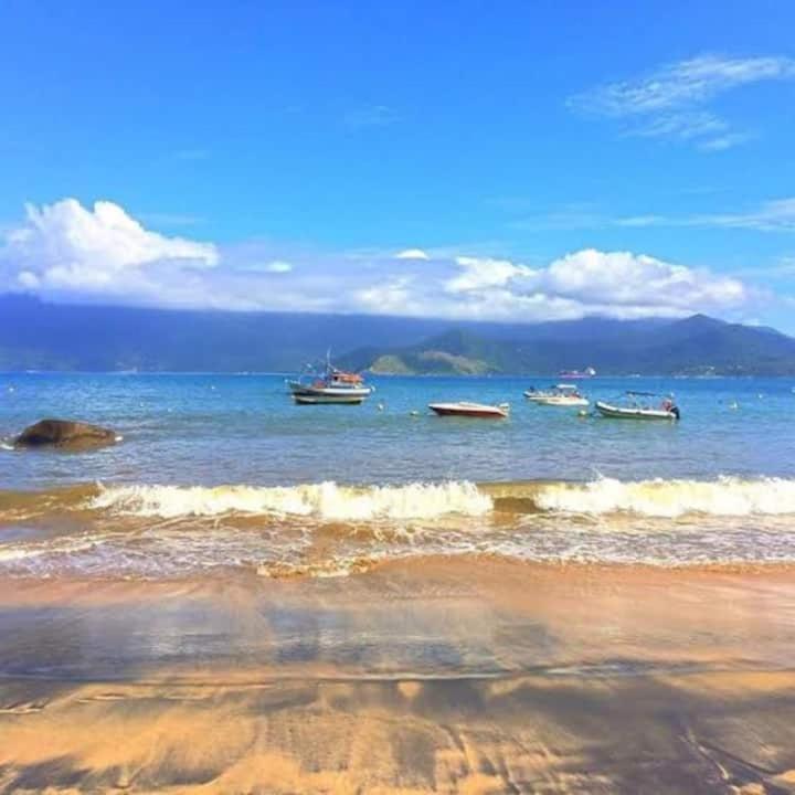 Pe Na Areia: Beachfront Suite with Sunset Views in Ilhabela Exterior photo