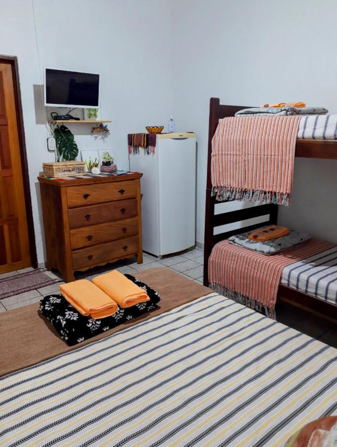 Pe Na Areia: Beachfront Suite with Sunset Views in Ilhabela Exterior photo
