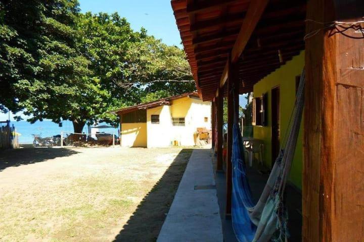 Pe Na Areia: Beachfront Suite with Sunset Views in Ilhabela Exterior photo