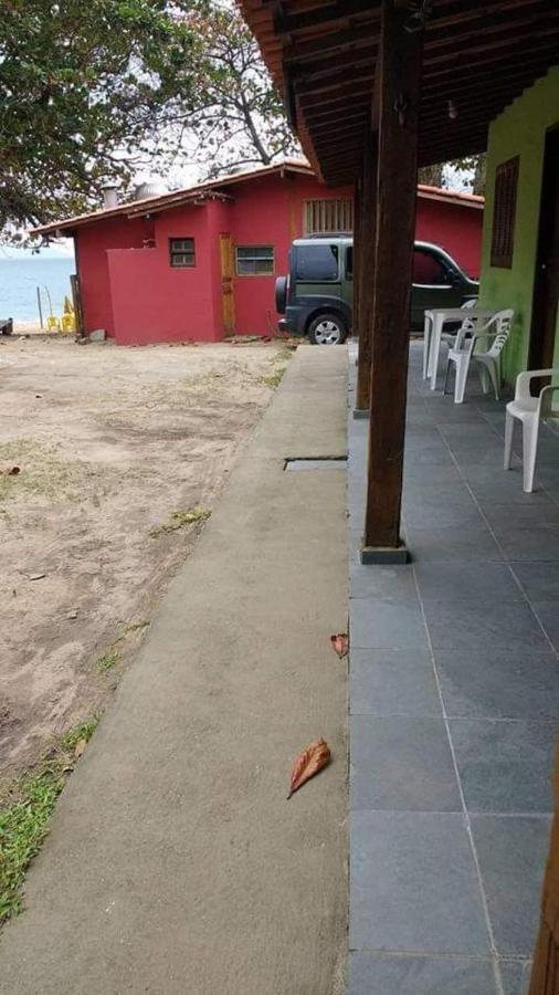Pe Na Areia: Beachfront Suite with Sunset Views in Ilhabela Exterior photo