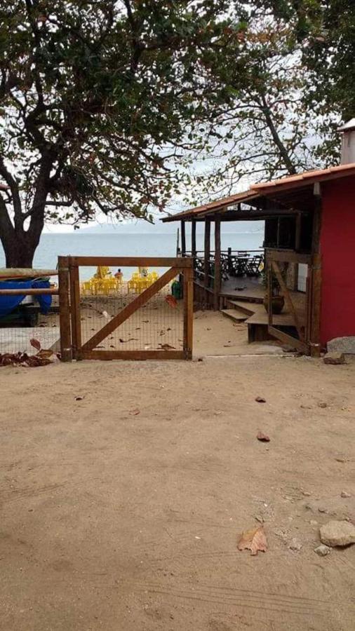 Pe Na Areia: Beachfront Suite with Sunset Views in Ilhabela Exterior photo