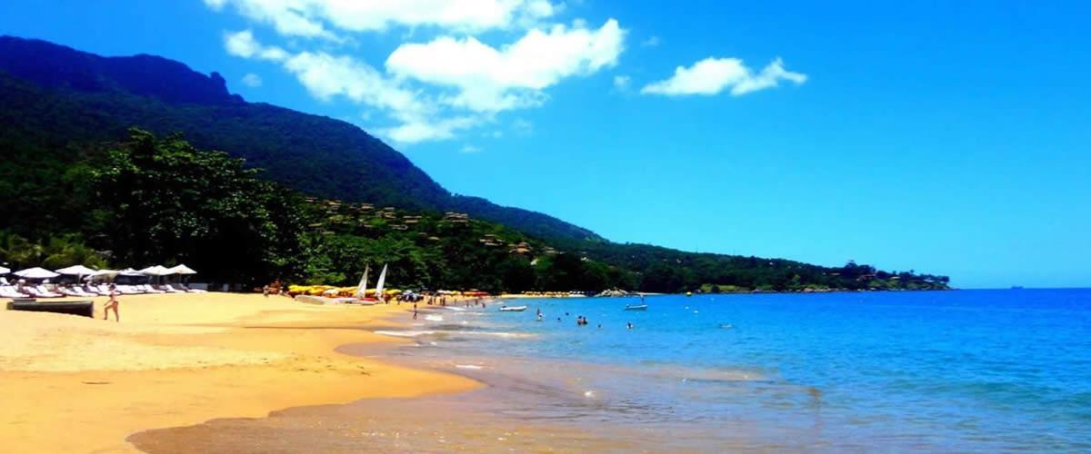 Pe Na Areia: Beachfront Suite with Sunset Views in Ilhabela Exterior photo